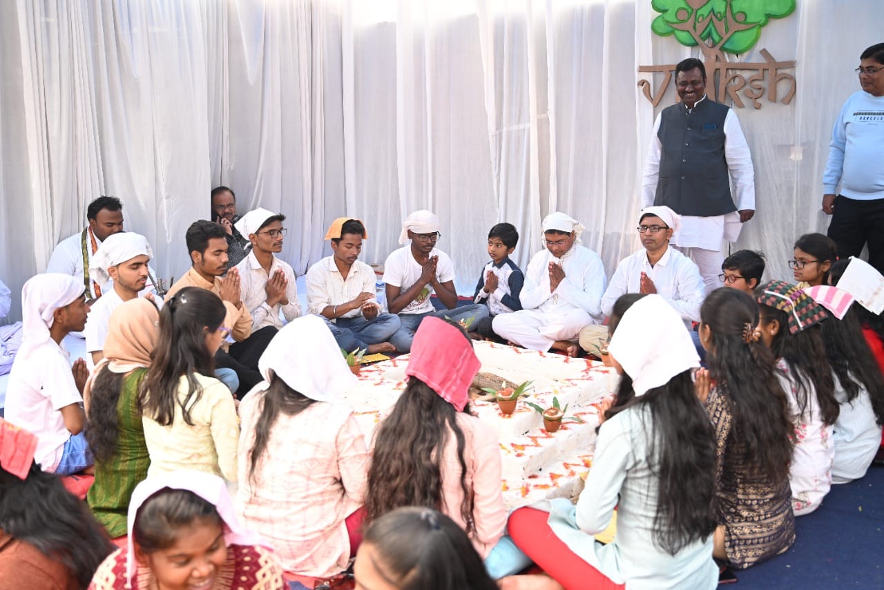 Vaidik Hawan by Vihangam Yoga